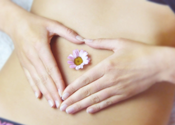 Kjo është pija ideale që ndihmon tretjen