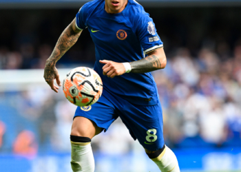 Paqe në “Stamford Bridge”