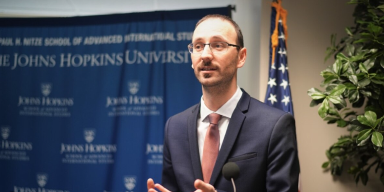 Letra për BE-në dhe SHBA-në, ambasadori Ajeti: Në një momentum të rëndësishëm