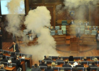 Aktakuza që 7 vjet, asnjë seancë ndaj Konjufcës e të tjerëve për gazin lotsjellës në Kuvend