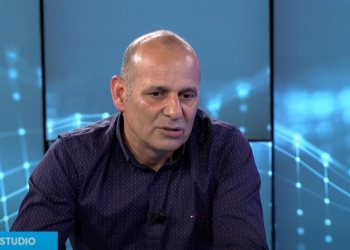 Canaj: Të merren seriozisht paralajmërimet e Macron për çështjen e vizave