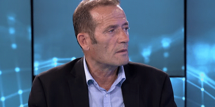 “Zjarrfikësit e kanë humbur durimin”, kryetari i sindikatës paralajmëron protesta në shtator