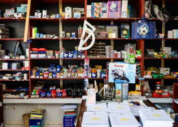 Deri në 150 euro për çantën e një filloristi