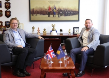 Abbott: Më vjen keq që dëgjova për dorëheqjen e Mehajt