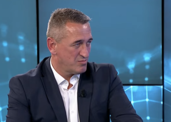 Rashiq thotë se kryetarët në veri kanë gabuar që kanë shkuar në punë nën përcjelljen e policisë