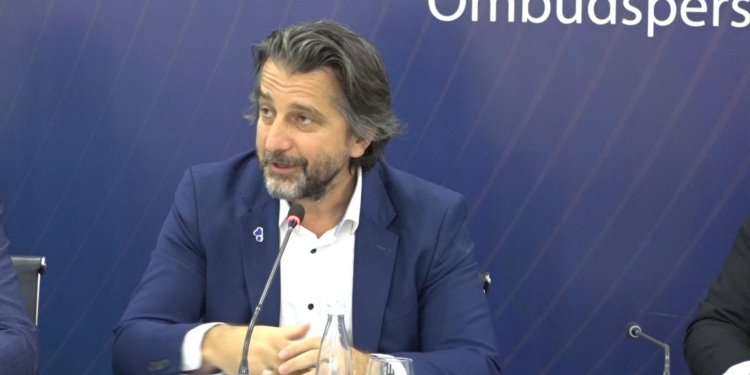 Rama: Kam informata se pas mesnatës, çdo e dyta ose e treta veturë në Prishtinë është e armatosur