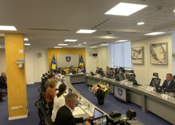 Qeveria ndan mbi 250 mijë euro për tekste mësimore për Luginën e Preshevës