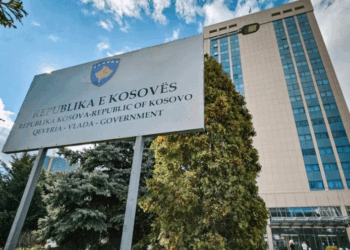 Ish-pjesëtarë të Mbrojtjes Civile me paga të dyfishta?