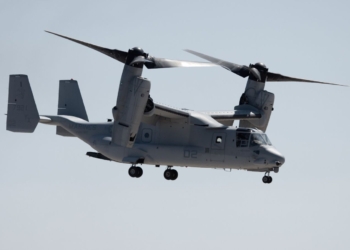 Tre marinsa amerikanë vdesin pas rrëzimit të avionit në Australi