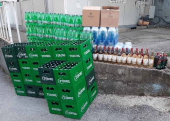 Dhjetëra litra alkool e pako me mish, policia parandalon kontrabandën në kufi me Serbinë