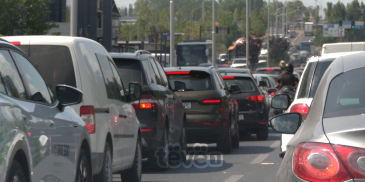 Veturat pa regjistrim, mijëra gjoba për shtatë muaj