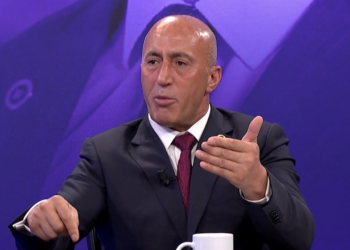 Haradinaj thotë se kërcënimi i Macron për vizat është serioz
