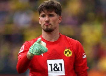 Kobel mbetet te Dortmundi deri më 2027