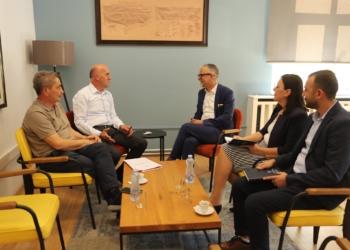 Vitia takohet me përfaqësuesit e Odës së Stomatologëve, diskutojnë për thellimin e bashkëpunimit