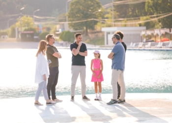 Abdixhiku viziton Pishinën e Gërmisë: Kosova ka nevojë për projekte konkrete e njerëz profesionistë