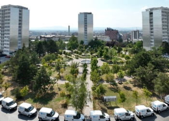 Rama propozon që për veturën e parë, banorët e kryeqytetit të mos e paguajnë “Prishtina Parking”