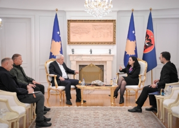 “Veprimet armiqësore të Serbisë ndaj Kosovës”, temë diskutimi në takimin e Osmanit me Sveçlën