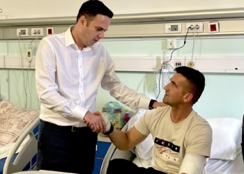 Abdixhiku viziton policin e plagosur: Do të kapërcejmë secilën sfidë