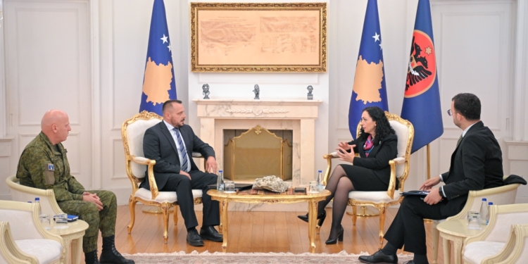 Osmani takon Maqedoncin dhe Jasharin, diskutojnë për veprimet e Serbisë ndaj Kosovës