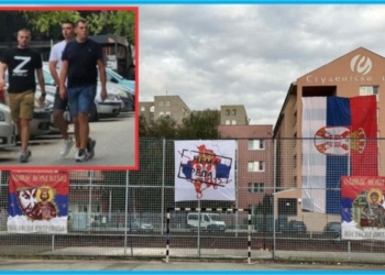 ​Pas kërcënimeve të Radojiqiçit, persona me simbole ruse shpalosin flamuj serbë në veri