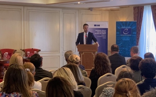 ​Gjuha e urrejtjes në rritje, Konjufca: Politikanët nuk janë shembull i mirë