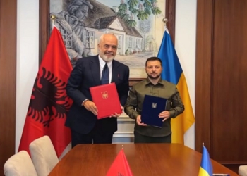 Rama dhe Zelensky nënshkruajnë deklaratë për mbështetjen e pakushtëzuar të Ukrainës