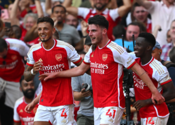 Rice bën heroin te Arsenali, Topçinjtë mposhtin Unitedin në shtesë