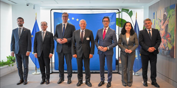 Osmani merr pjesë në drekën tradicionale të Borrell, i pranishëm edhe Vuçiq