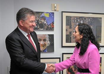 Osmani takon Lajçakun, kërkon zbatimin e marrëveshjeve dhe heqjen e masave të BE-së