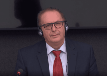 Mahmuti thotë se UÇK-ja nuk ka vrarë civilë, mohon se është autor i Komunikatës së 59-të të UÇK-së