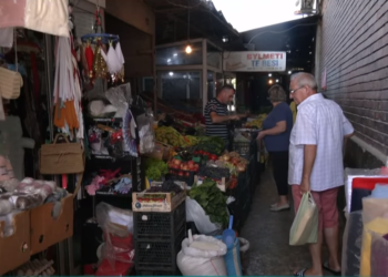 Konsumatorët ankohen për çmime të larta të perimeve