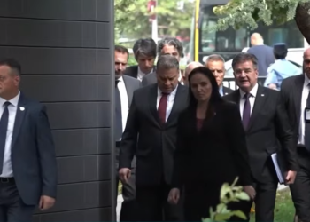 Deklarata e Escobar për Kurtin, opozita thotë se po rrezikohen vizat