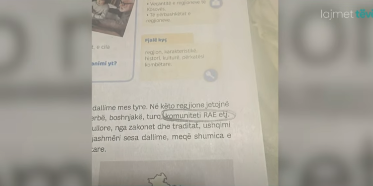 Tekstet “diskriminuese” shkollore