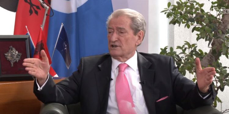 Berisha: Vuçiqi donte të përgjakte Kosovën