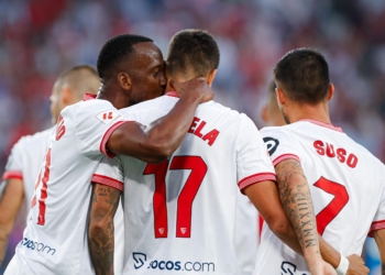 Sevilla me “shuplakë” Almerian