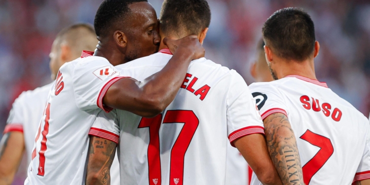 Sevilla me “shuplakë” Almerian