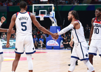 SHBA-ja me fitore bindëse ndaj Italisë kalon në gjysmëfinale