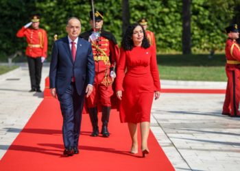 Andoni: Begaj e Osmani mund t’i lehtësojnë protokollet, qëndrimi i dy kryeministrave përcakton marrëdhënien mes vendeve