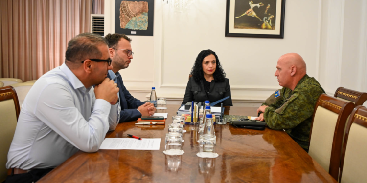 Osmani pret në takim komandantin e FSK-së, para atij me sekretarin e NATO-s