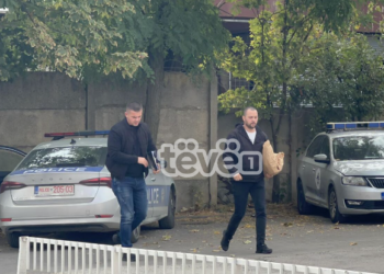 Policia konfiskon materiale nga çerdhja në Fushë – Kosovë