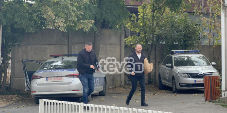 Policia konfiskon materiale nga çerdhja në Fushë – Kosovë
