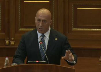 Haradinaj kërkon nga Kuvendi rrëzimin e Qeverisë Kurti, thotë se kjo është shpëtim për Kosovën