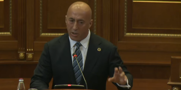 Haradinaj kërkon nga Kuvendi rrëzimin e Qeverisë Kurti, thotë se kjo është shpëtim për Kosovën