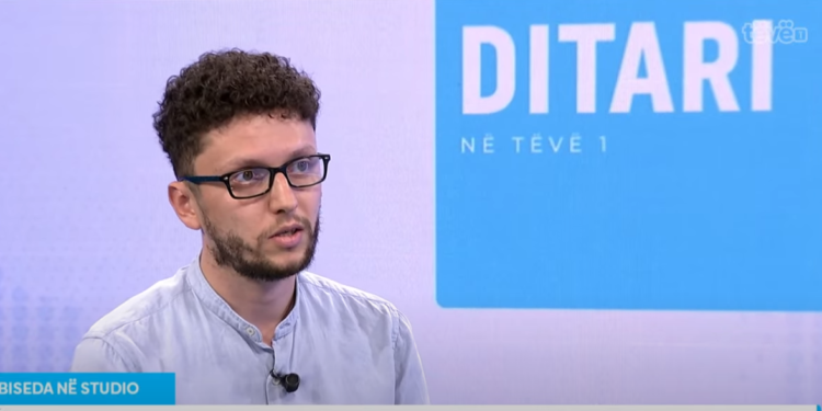 Perolli i PSD-së: Kurti ose është naiv ose mashtrues, besoj që kjo e dyta vlen