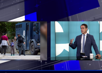 Ibishi: Fotografia e përshëndetjes së policit me fëmijën në veri, tregon simpati dhe siguri