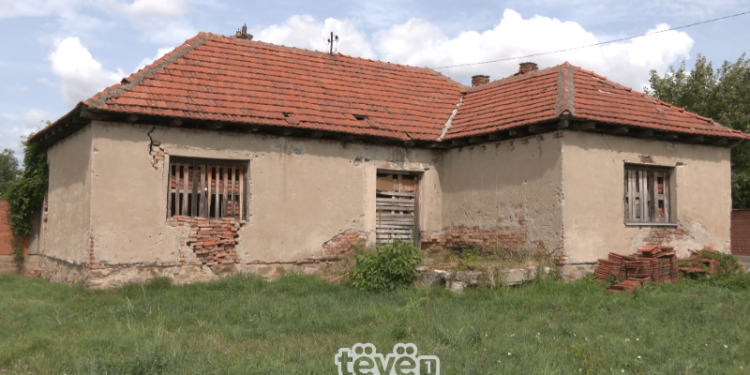 Për 10 vjet, llapjani e lëshoi shtëpinë për shkollë, Komuna e Podujevës e la në gjendje të rëndë