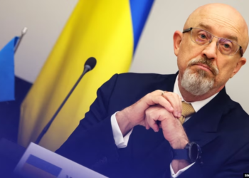 Zelensky zëvendëson ministrin e Mbrojtjes