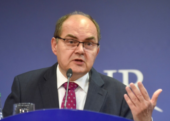 Dodiku zotohet se do t’ia ndalojë Schmidtit hyrjen në Republikën Sërpska