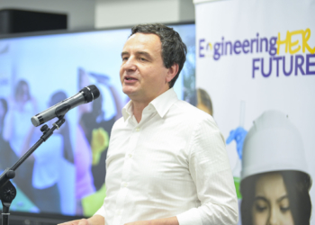 Kurti: Gjatë këtij mandati kanë dhënë afro 4 mijë bursa për studime në fushat STEM