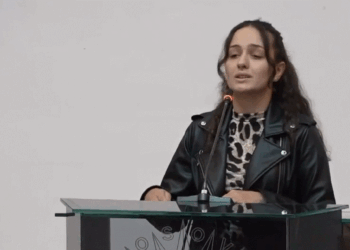 Vajza e policit të vrarë: Do të jemi gjithmonë krenarë me heroizmin tënd